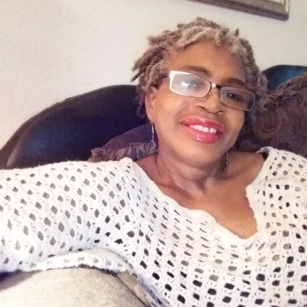 Meet your Posher, Sonia